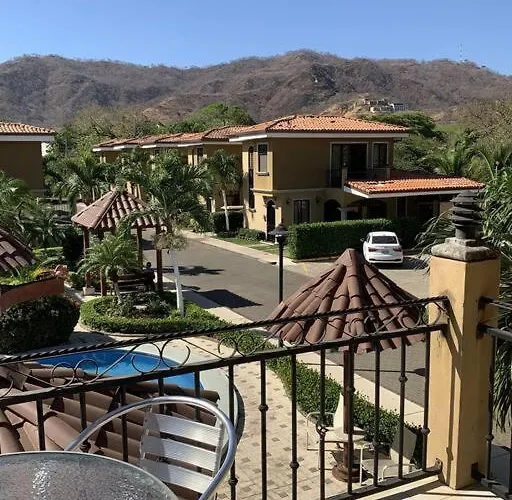 Poolside In Gated Community, Walk 2 The Villa