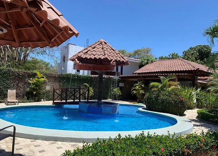 Poolside In Gated Community, Walk 2 The Villa Coco