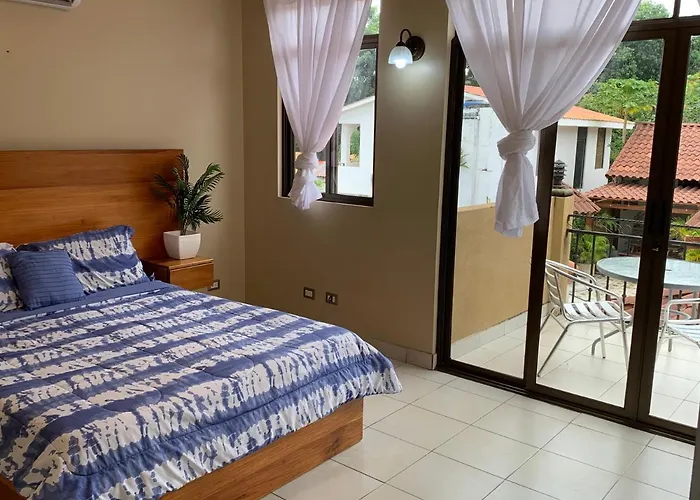 Villa Poolside In Gated Community, Walk 2 The
